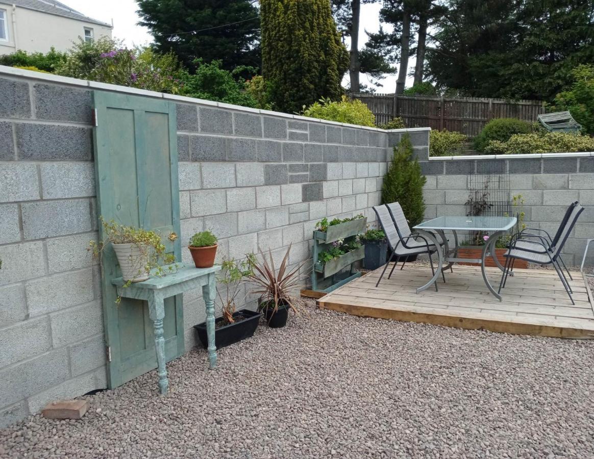 2 Bedrooms Sleeps 4 Free Wifi Parking Outdoor Area Lundin Links Buitenkant foto